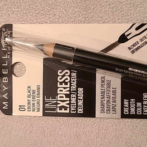 MAYBELLINE MAKEUP BUNDLE OF 5 ITEMS - Picture 3 of 8